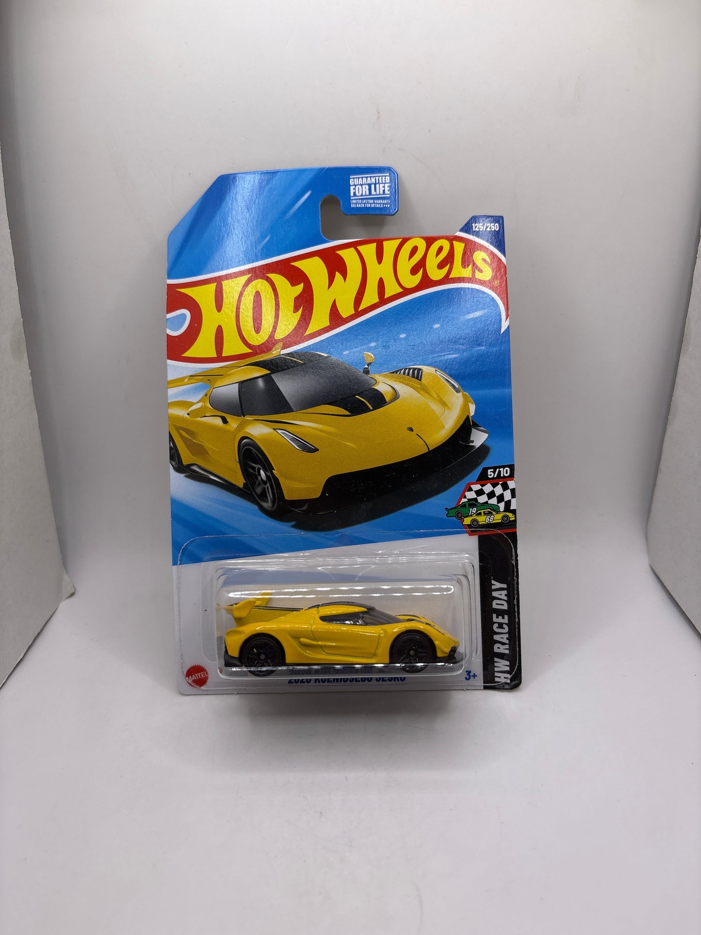 Hot Wheels 2020 Koenigsegg Jesko Diecast yellow