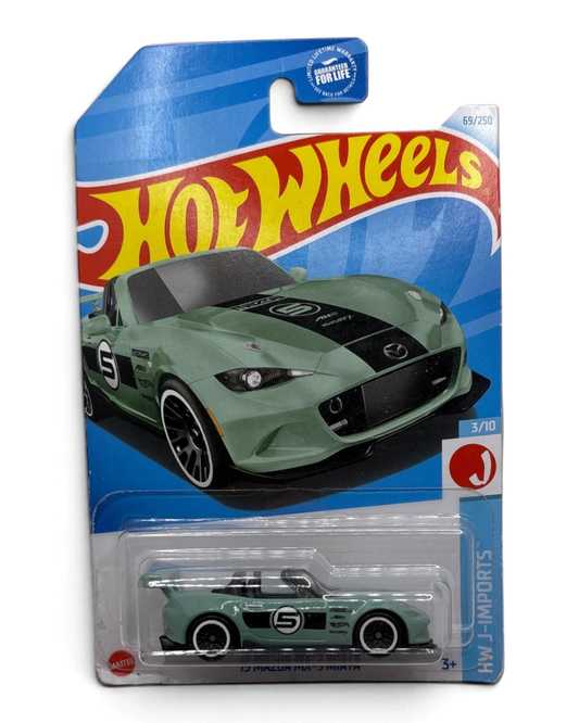 Hot Wheels 15 Mazda MX-5 Miata Diecast green
